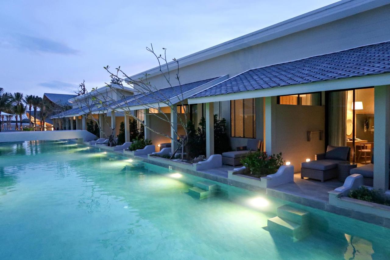 Craft Resort & Villas, Phuket Town Eksteriør bilde The Village